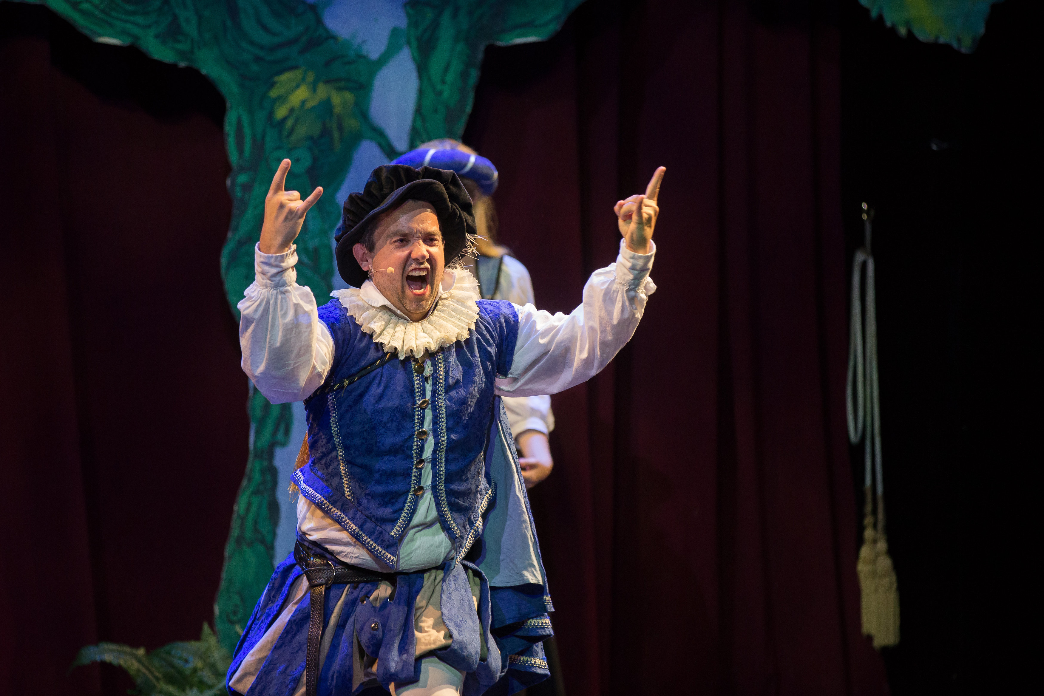 5Q: S#!t-faced Shakespeare