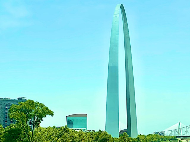 St. Louis Gateway Arch. Photo by Joey Amato