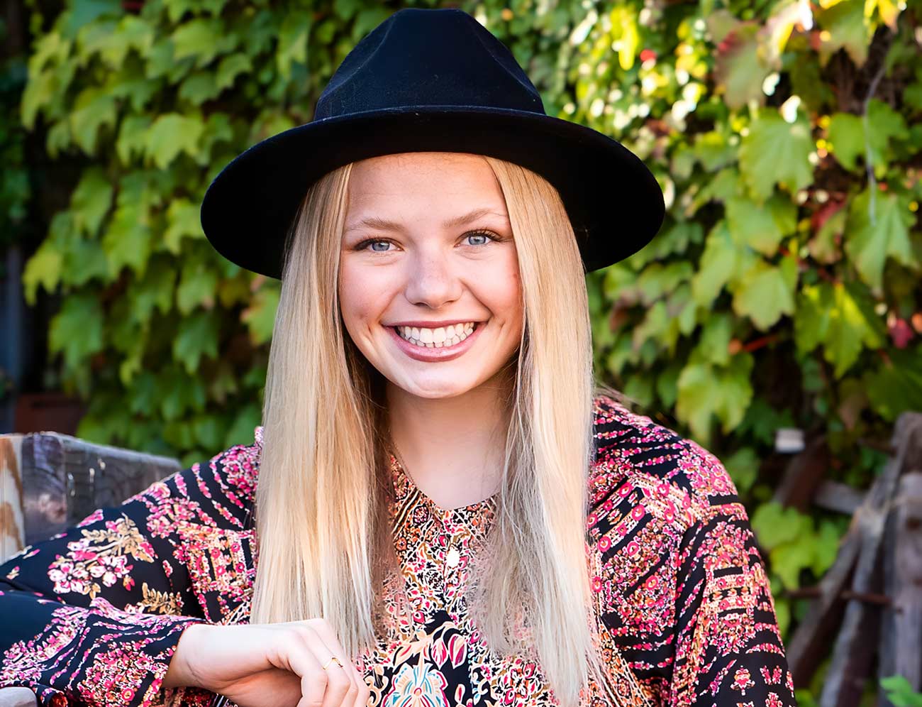 Headshot of writer Emma Walytka.