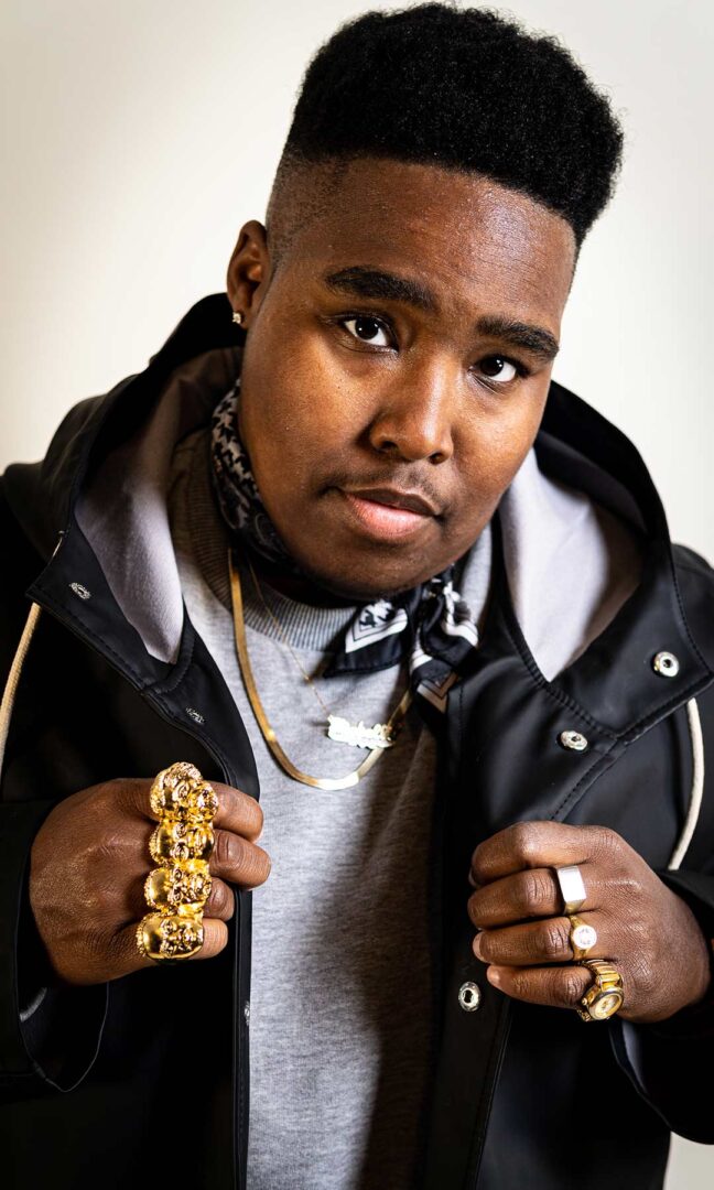 Headshot of music artist Billy Dean Thomas.