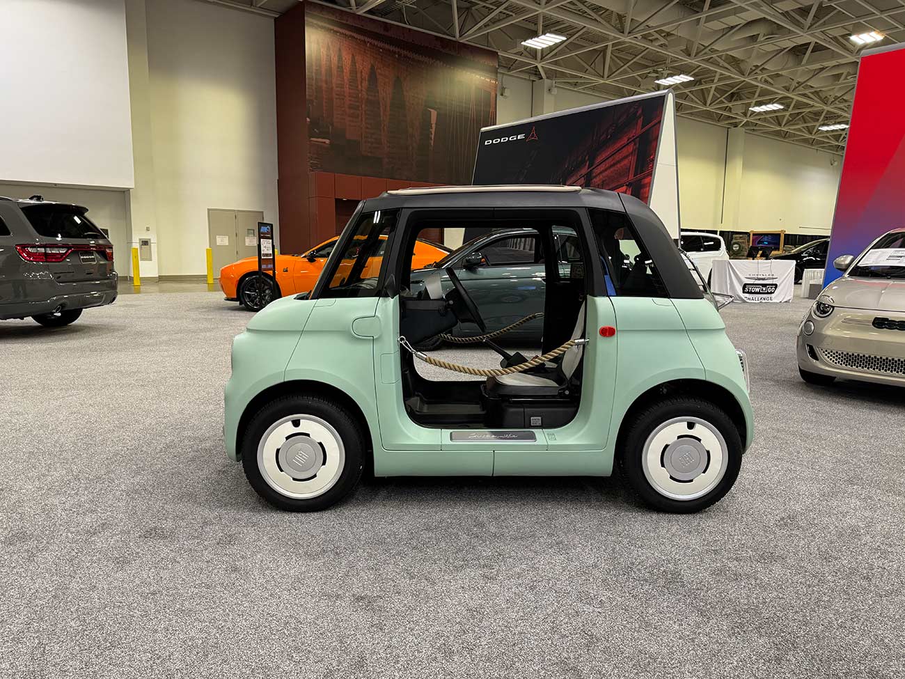 Side view of the Fiat Topolino.