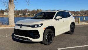 Exterior shot of the 2026 Volkswagen Tiguan SEL R-Line Turbo.
