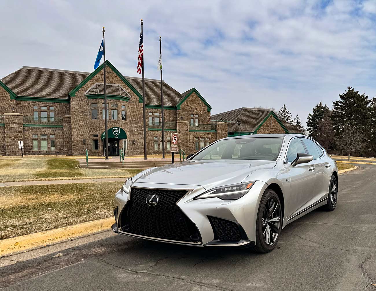 Exterior front view of the 2025 Lexus LS 500.